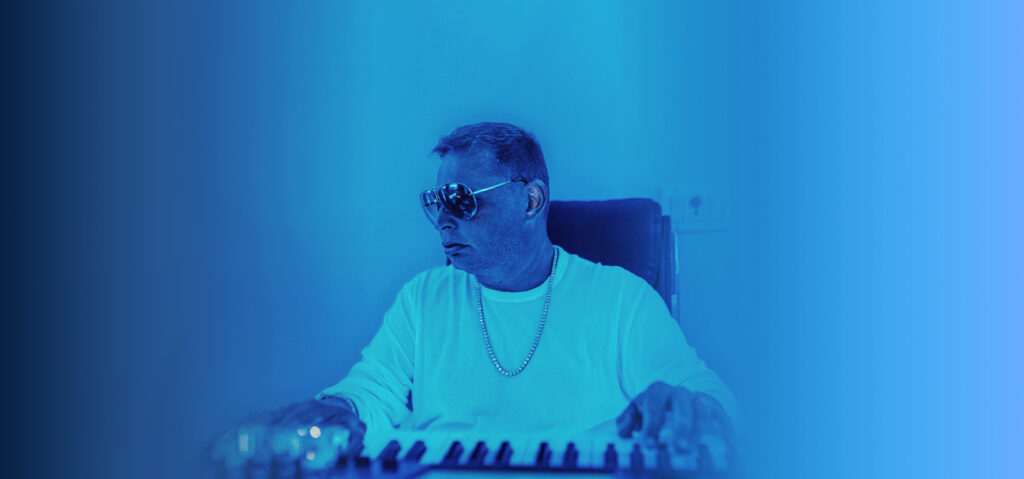 Exclusive!! Scott Storch gives directions on how to load his