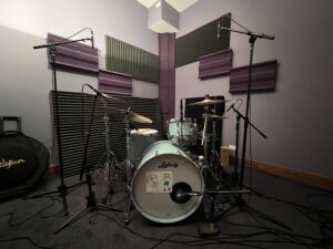 This image shows off a Ludwig drum kit in the drum room at Chicago's Uptown Recording studio.